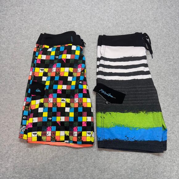 Swim Short Bundle of 2 Mens 32 Multicolor Lace Up Lightweight Stretch Swimwear - Picture 1 of 14